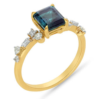 9ct london blue topaz ring