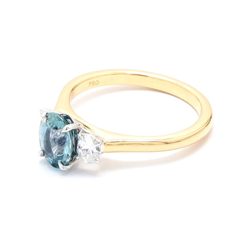 18ct gold sapphire ring