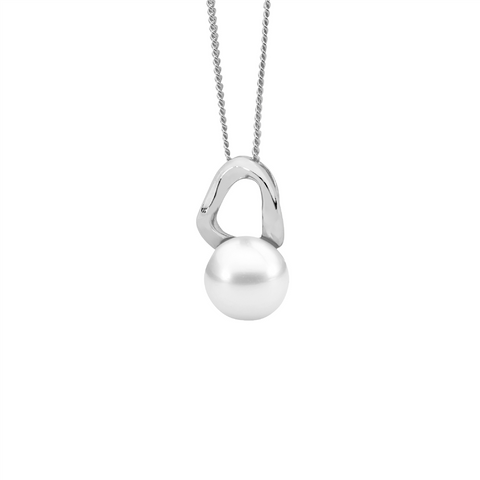 Sterling silver pearl necklace